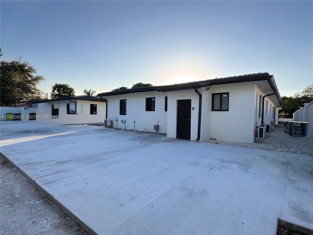 8931 NE 2nd Ave S4, El Portal, FL 33138