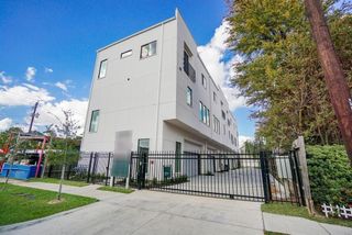 645 W 16th Street, Houston, TX 77008