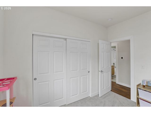 58685 NOBLE Rd, St Helens, OR 97051