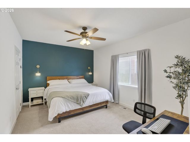 58685 NOBLE Rd, St Helens, OR 97051