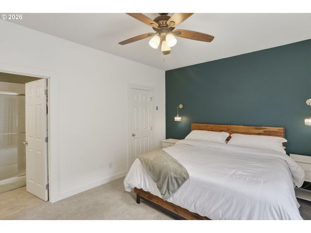 58685 NOBLE Rd, St Helens, OR 97051