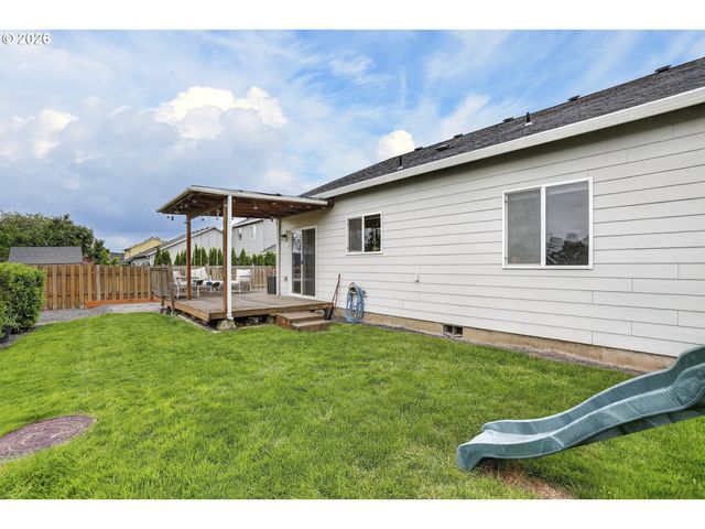 58685 NOBLE Rd, St Helens, OR 97051