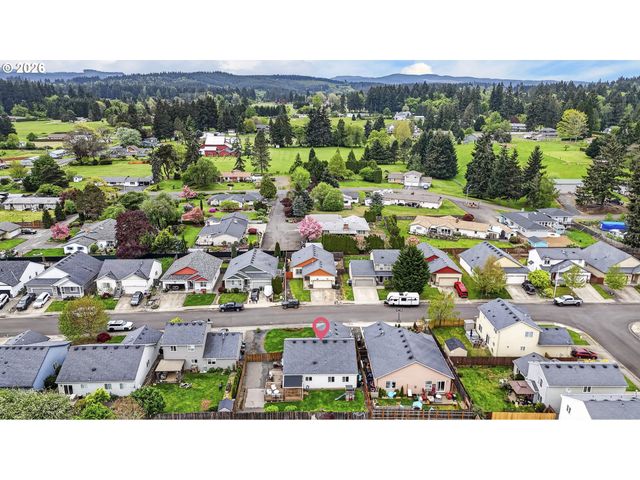 58685 NOBLE Rd, St Helens, OR 97051