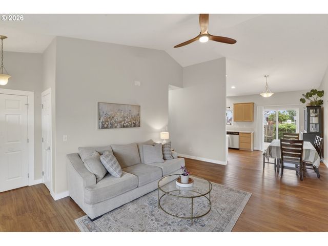 58685 NOBLE Rd, St Helens, OR 97051