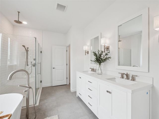 12815 Old Fashion Circle, Mont Belvieu, TX 77535