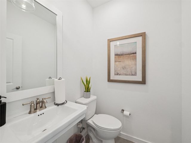 12815 Old Fashion Circle, Mont Belvieu, TX 77535