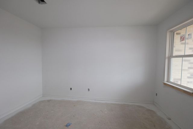 12815 Old Fashion Circle, Mont Belvieu, TX 77535