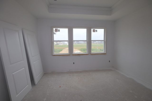 12815 Old Fashion Circle, Mont Belvieu, TX 77535