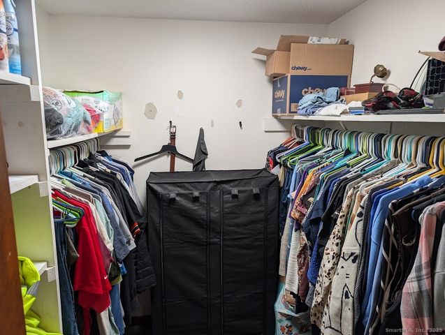 95 Nalette Drive, Winchester, CT 06098