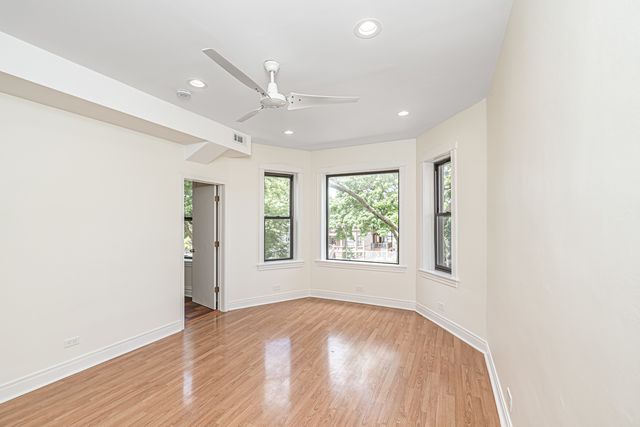 3261 W PALMER Street 2, Chicago, IL 60647