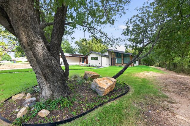 802 Stevens Street, Bridgeport, TX 76426