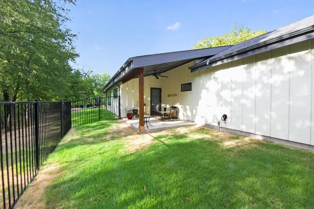802 Stevens Street, Bridgeport, TX 76426