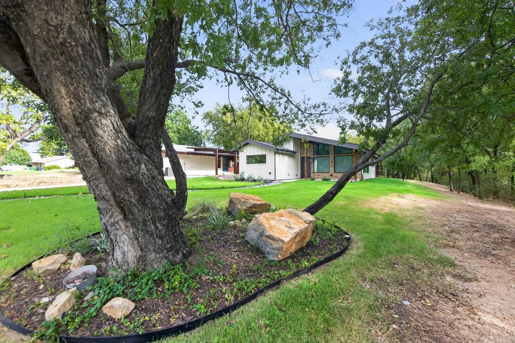 802 Stevens Street, Bridgeport, TX 76426 — photo 4