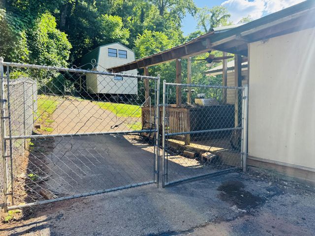 2250 Sylvania Avenue, SE, Knoxville, TN 37920