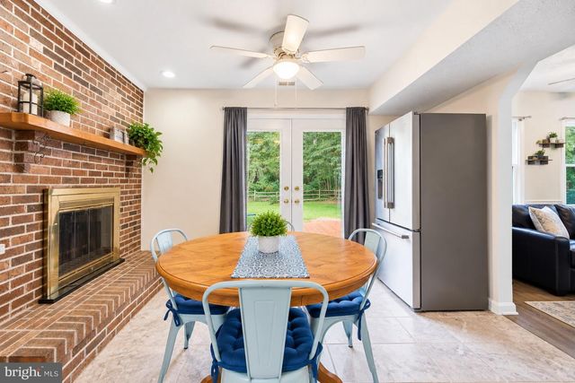 6013 HARBOR SEAL CT, Waldorf, MD 20603