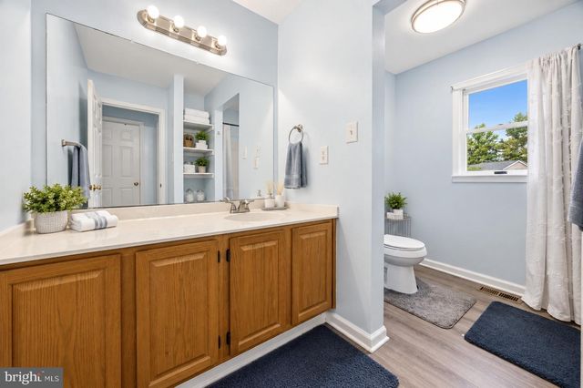6013 HARBOR SEAL CT, Waldorf, MD 20603