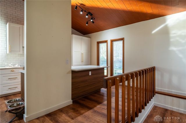 2550 Chess Wood Point, Dayton, OH 45458