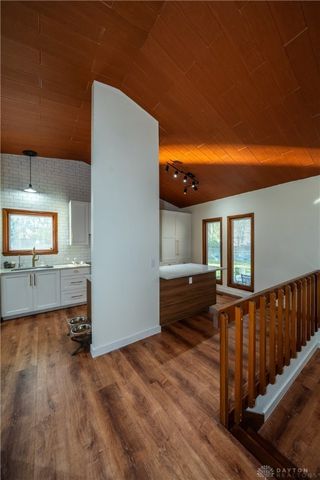 2550 Chess Wood Point, Dayton, OH 45458