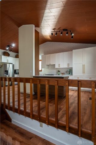 2550 Chess Wood Point, Dayton, OH 45458