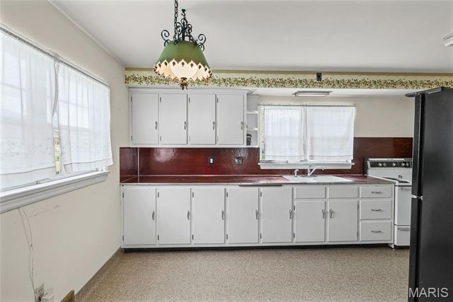 1246 Lakeshore Drive, Belleville, IL 62220