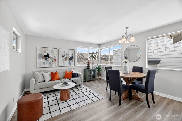 3722 SW Grayson Street, Seattle, WA 98126