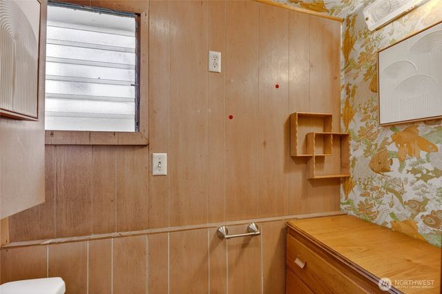 3722 SW Grayson Street, Seattle, WA 98126