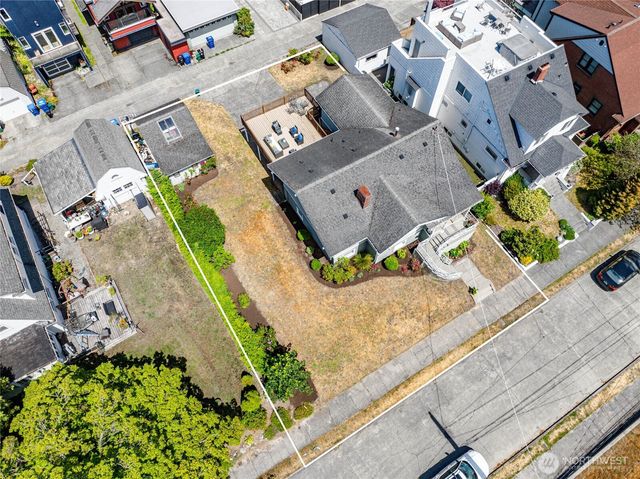 3722 SW Grayson Street, Seattle, WA 98126