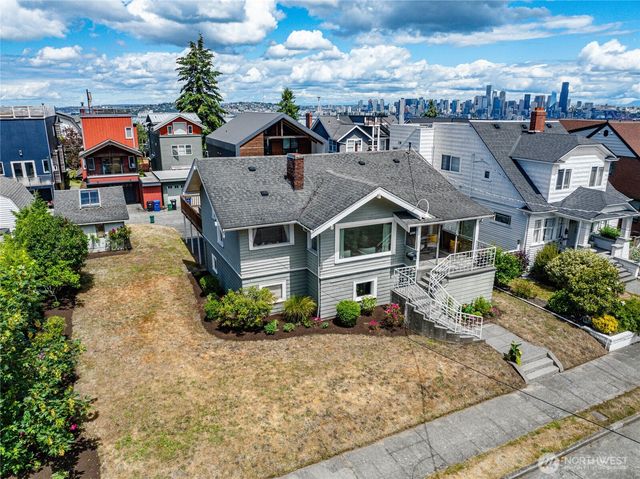 3722 SW Grayson Street, Seattle, WA 98126