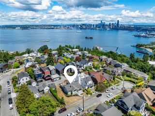 3722 SW Grayson Street, Seattle, WA 98126