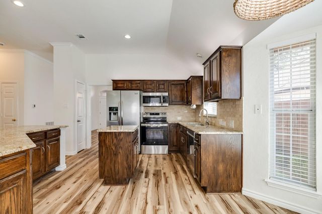 10805 Columbia Drive, Frisco, TX 75035