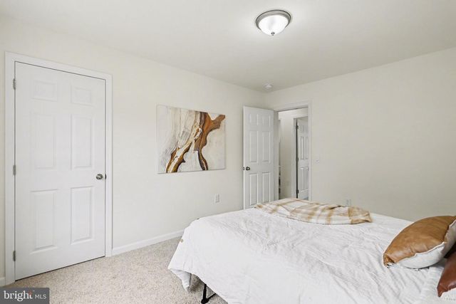 35 W SUNSET VIEW ST, Spring Grove, PA 17362