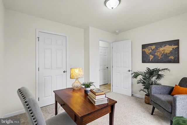 35 W SUNSET VIEW ST, Spring Grove, PA 17362