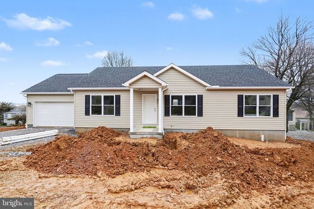 35 W SUNSET VIEW ST, Spring Grove, PA 17362