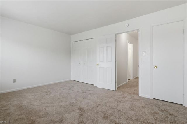 3705 Sugar Creek CIR, Portsmouth, VA 23703
