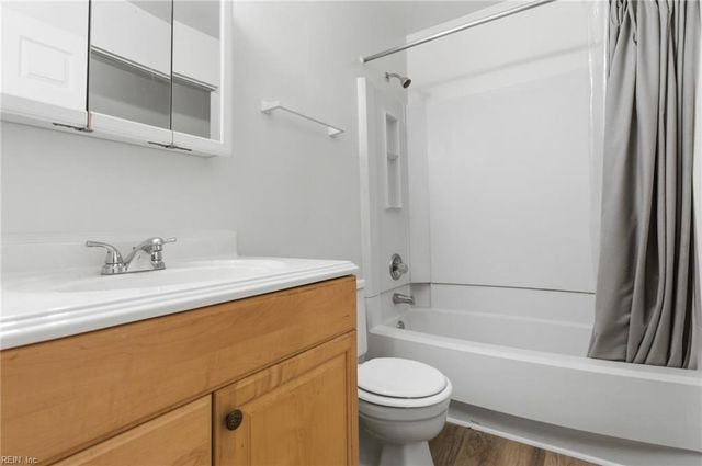 3705 Sugar Creek CIR, Portsmouth, VA 23703