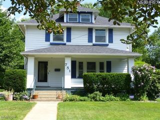 751 E Main Street, Ravenna, OH 44266