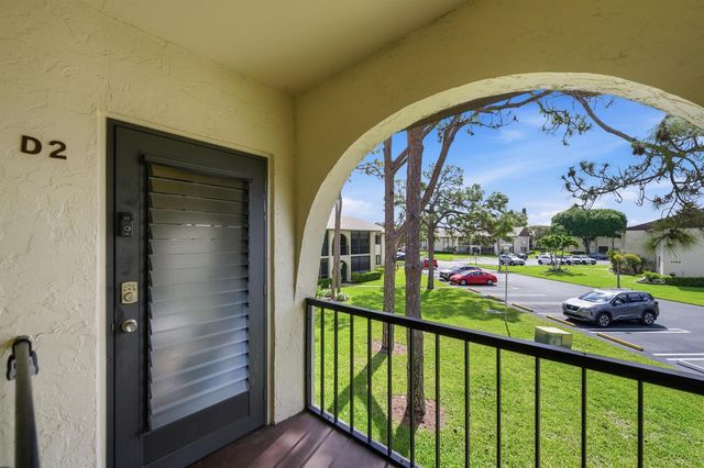 5883 La Paseos Drive D-2, Greenacres, FL 33463