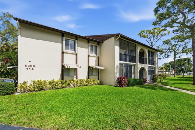 5883 La Paseos Drive D-2, Greenacres, FL 33463