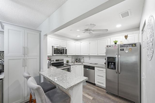 5883 La Paseos Drive D-2, Greenacres, FL 33463
