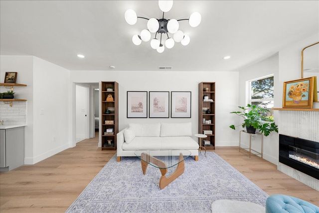 7104 Cardinal Rd, Fair Oaks, CA 95628