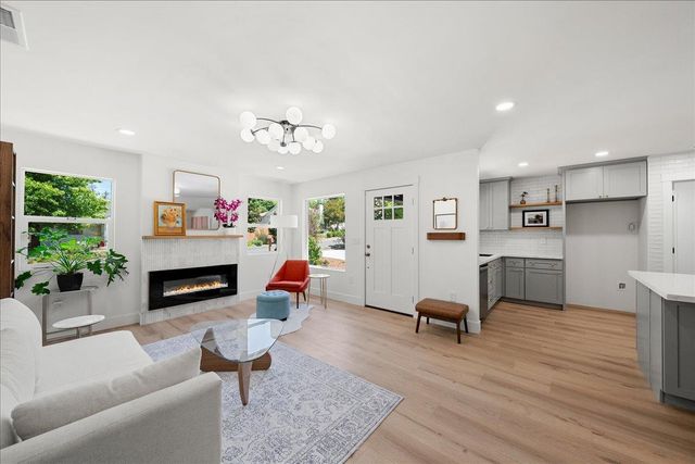 7104 Cardinal Rd, Fair Oaks, CA 95628