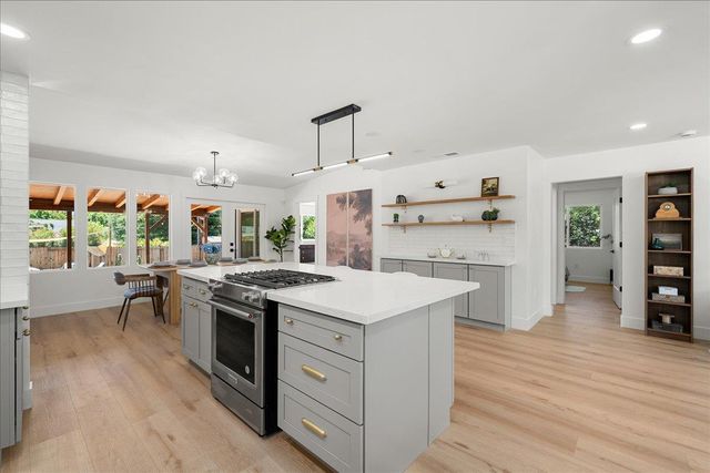 7104 Cardinal Rd, Fair Oaks, CA 95628