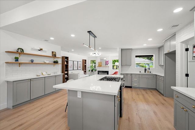 7104 Cardinal Rd, Fair Oaks, CA 95628