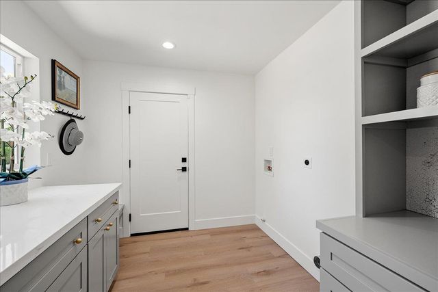 7104 Cardinal Rd, Fair Oaks, CA 95628