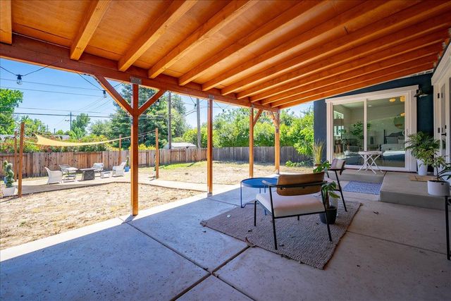 7104 Cardinal Rd, Fair Oaks, CA 95628