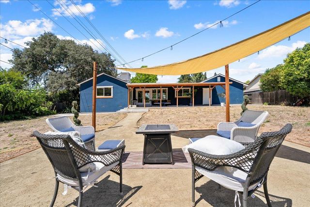 7104 Cardinal Rd, Fair Oaks, CA 95628