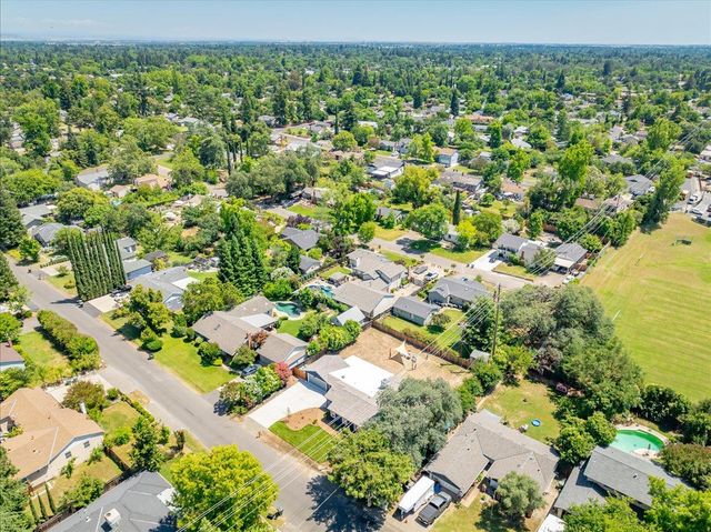7104 Cardinal Rd, Fair Oaks, CA 95628