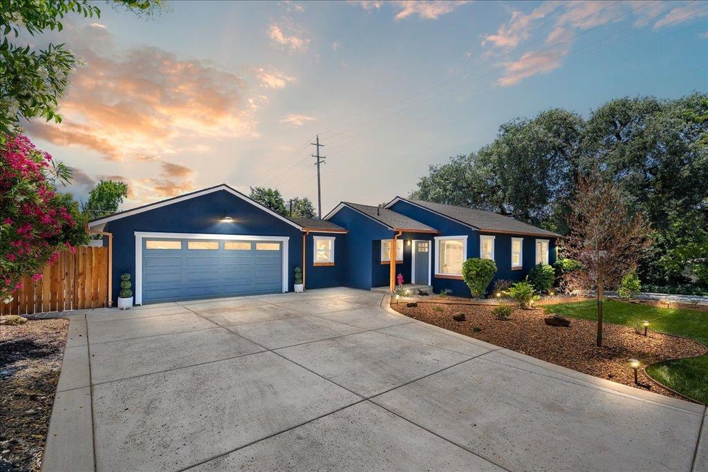 7104 Cardinal Rd, Fair Oaks, CA 95628