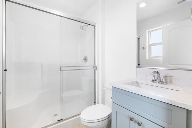 7487 Grapevine Ct, West Richland, WA 99353