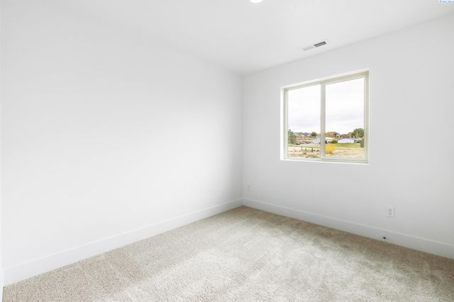 7487 Grapevine Ct, West Richland, WA 99353